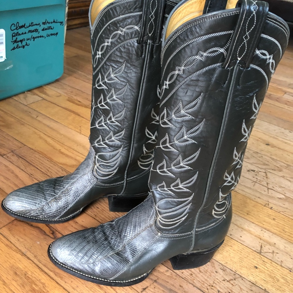 Tony Lama Western boots!